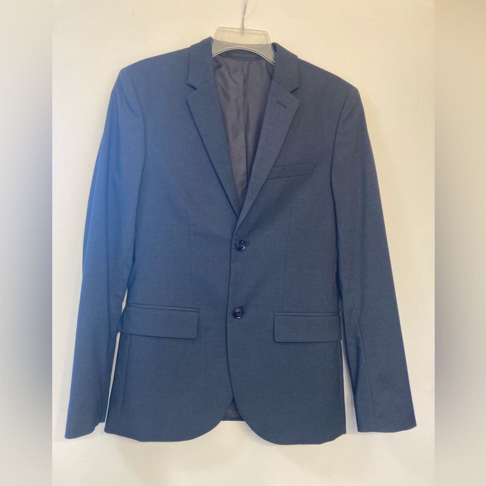 H&M blue skinny fit suit. Coat size 32R, pants size 30R.